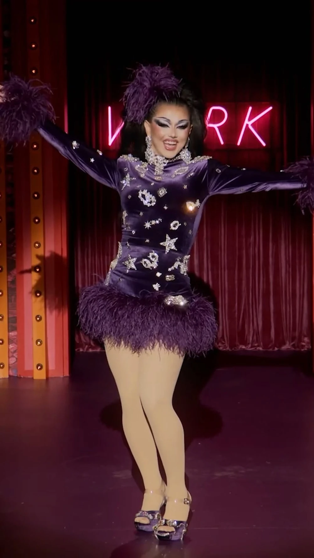 Myki Meeks – Entrance