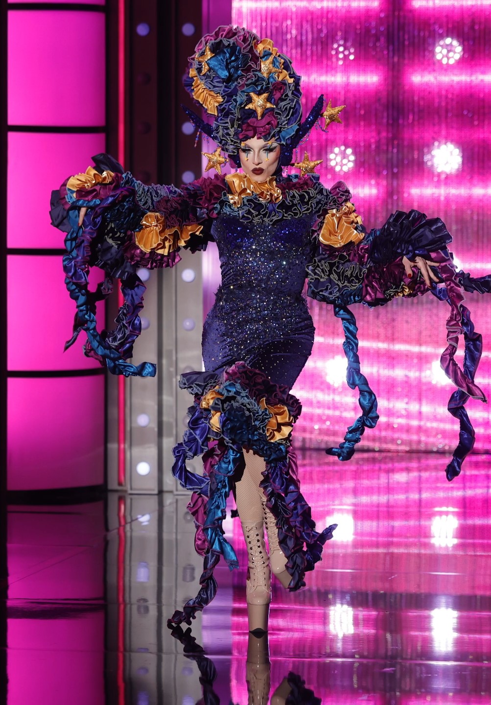 Nini Coco – Not Today, Satin